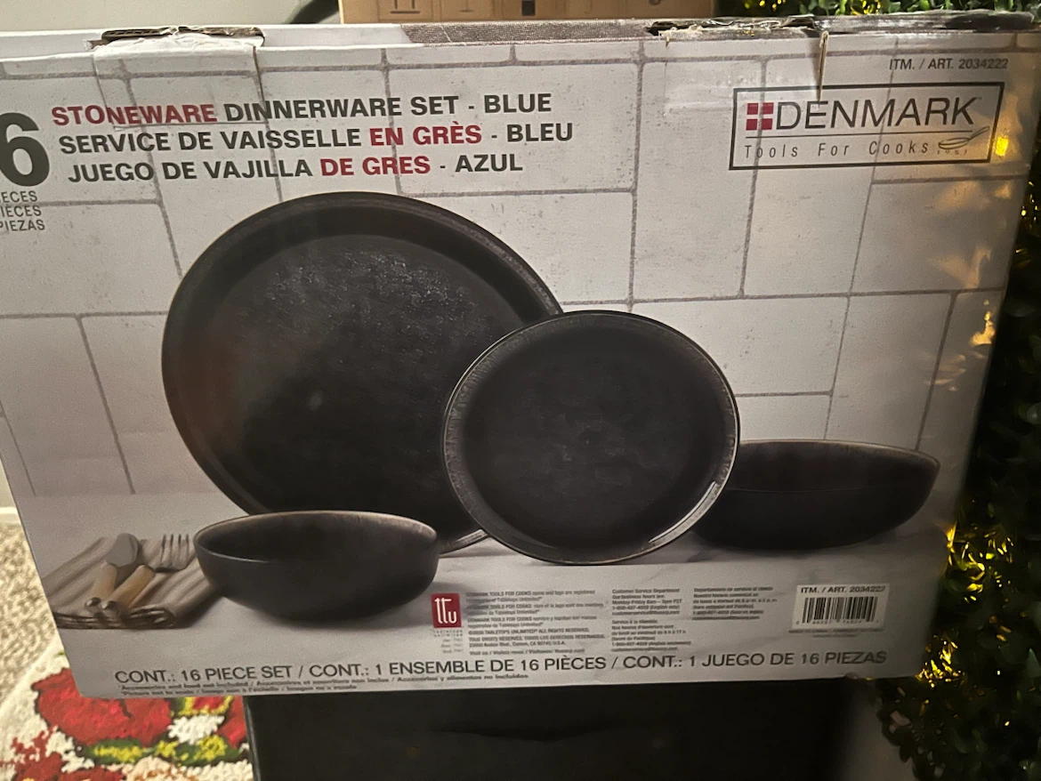 Denmark Tools for Cooks 16-Piece Stoneware Set - Blue