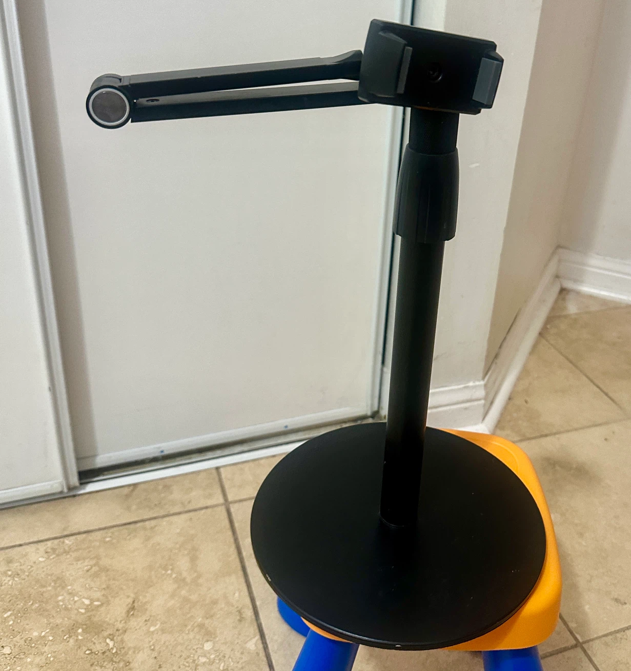 Adjustable Tripod - photo 2