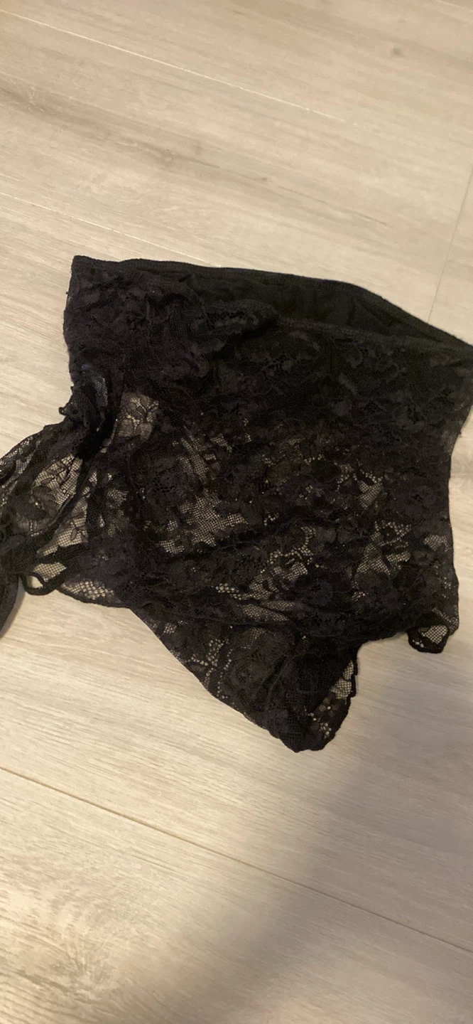Black lace wrap top - photo 2