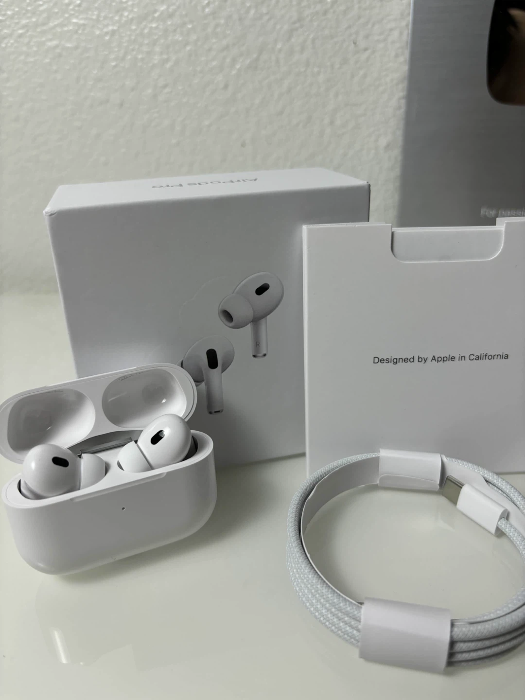 Apple AirPods Pro 2nd gen - photo 3