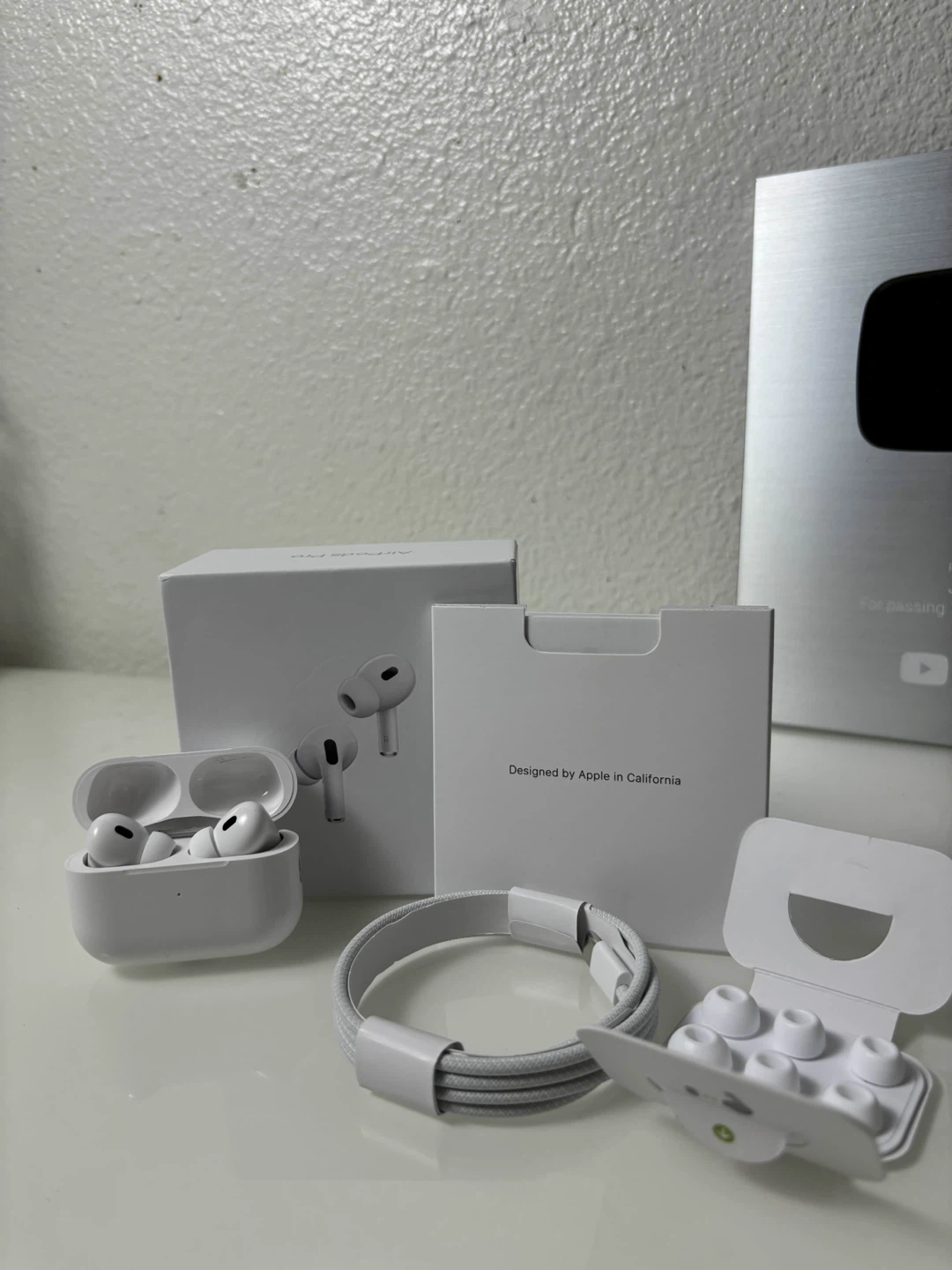 Apple AirPods Pro 2nd gen - photo 4