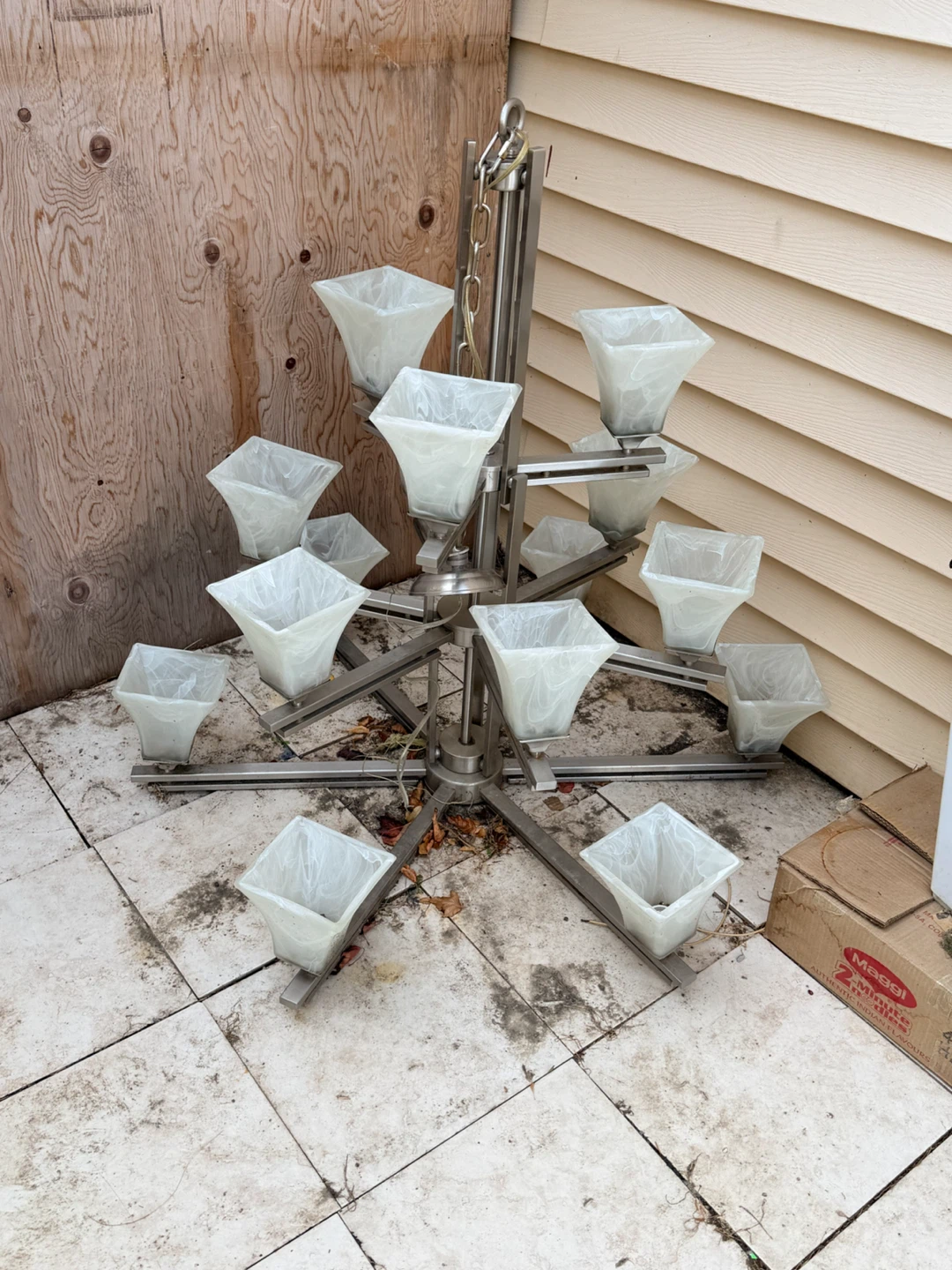 Modern 12-Light Chandelier