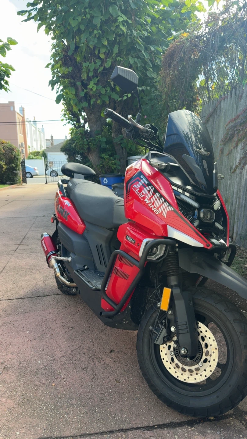 2025 200cc moped