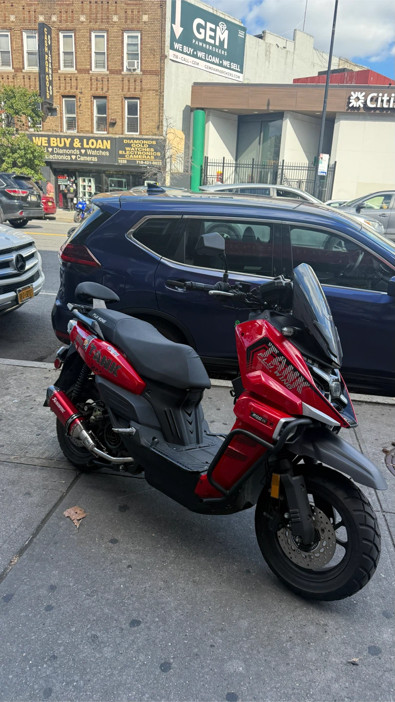 2025 200cc moped - photo 3