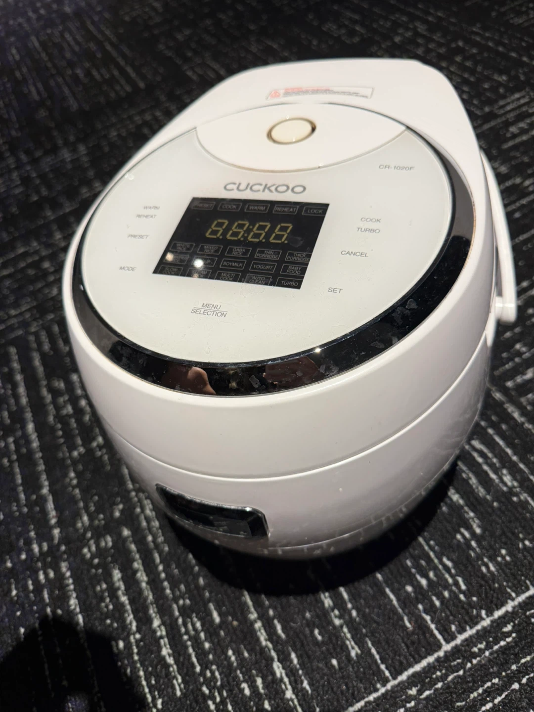 CUCKOO CR-1020F Rice Cooker