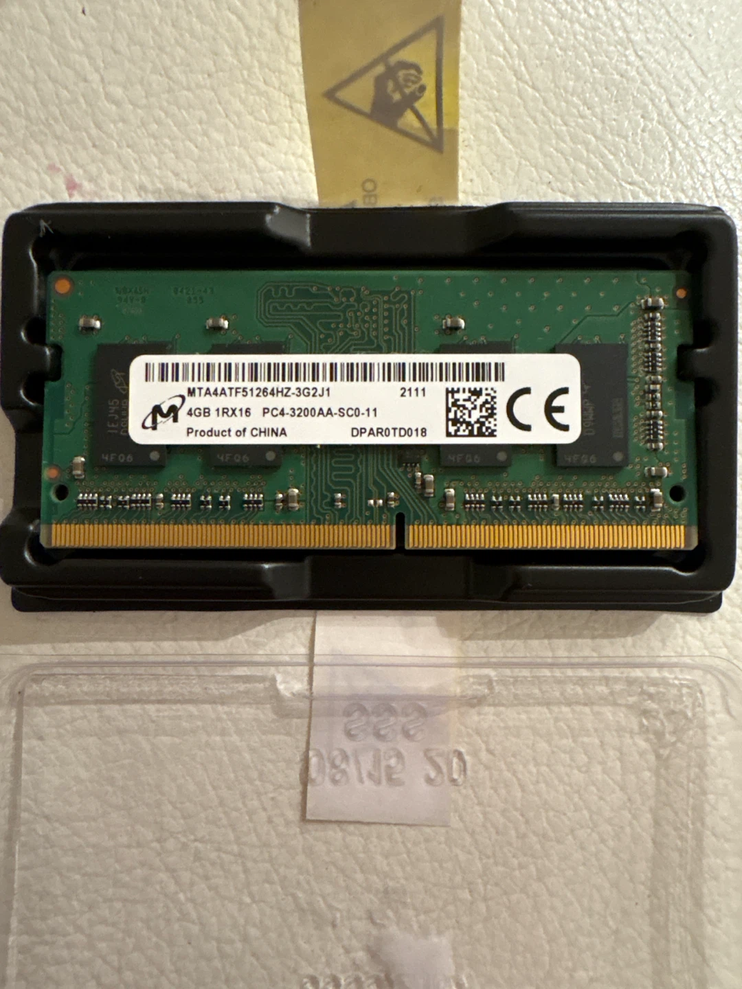 Crucial 4GB DDR4 3200MHz SODIMM RAM Stick