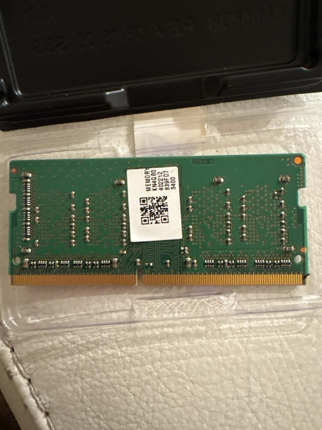Crucial 4GB DDR4 3200MHz SODIMM RAM Stick - photo 2