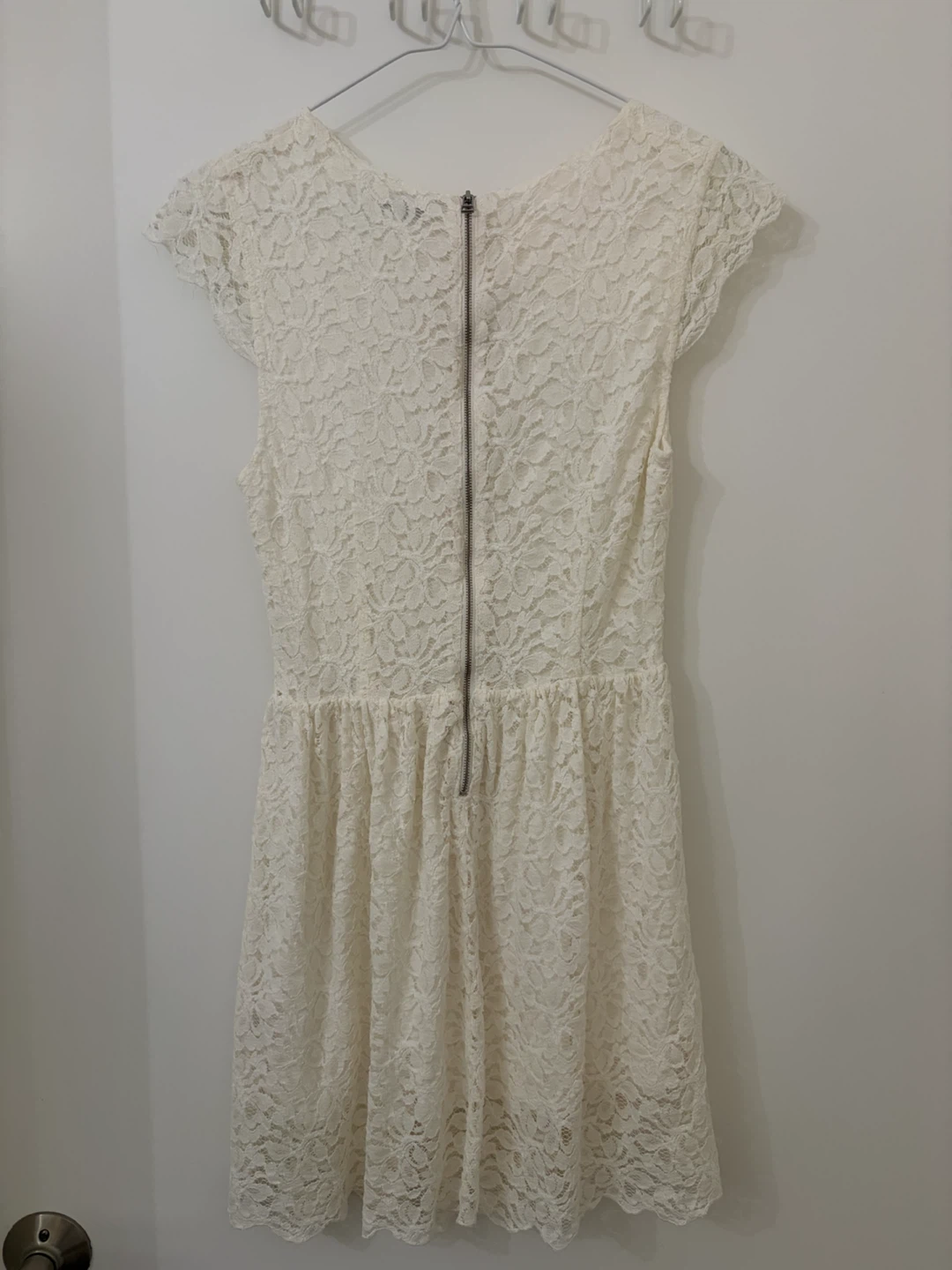 Aritzia White Lace Dress - photo 2