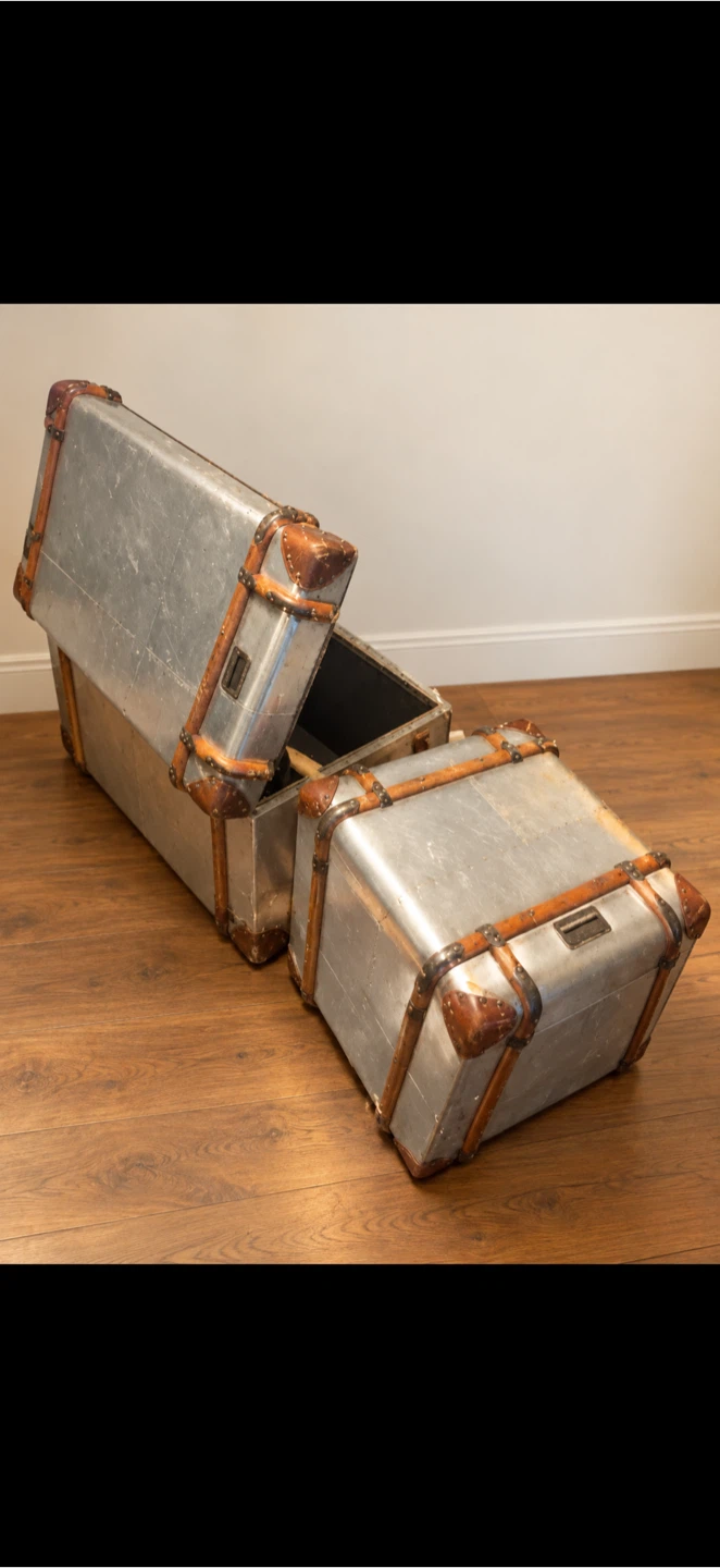 Aviator style furniture set: chair and storage trunks - photo 5