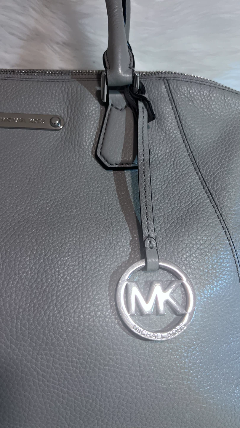 Michael Kors Grey Leather Satchel - photo 2