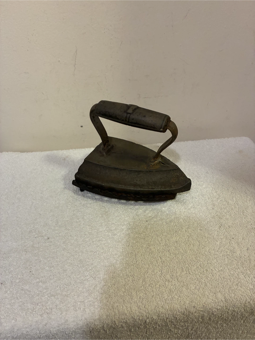 Vintage Cast Iron Flat Iron with Trivet