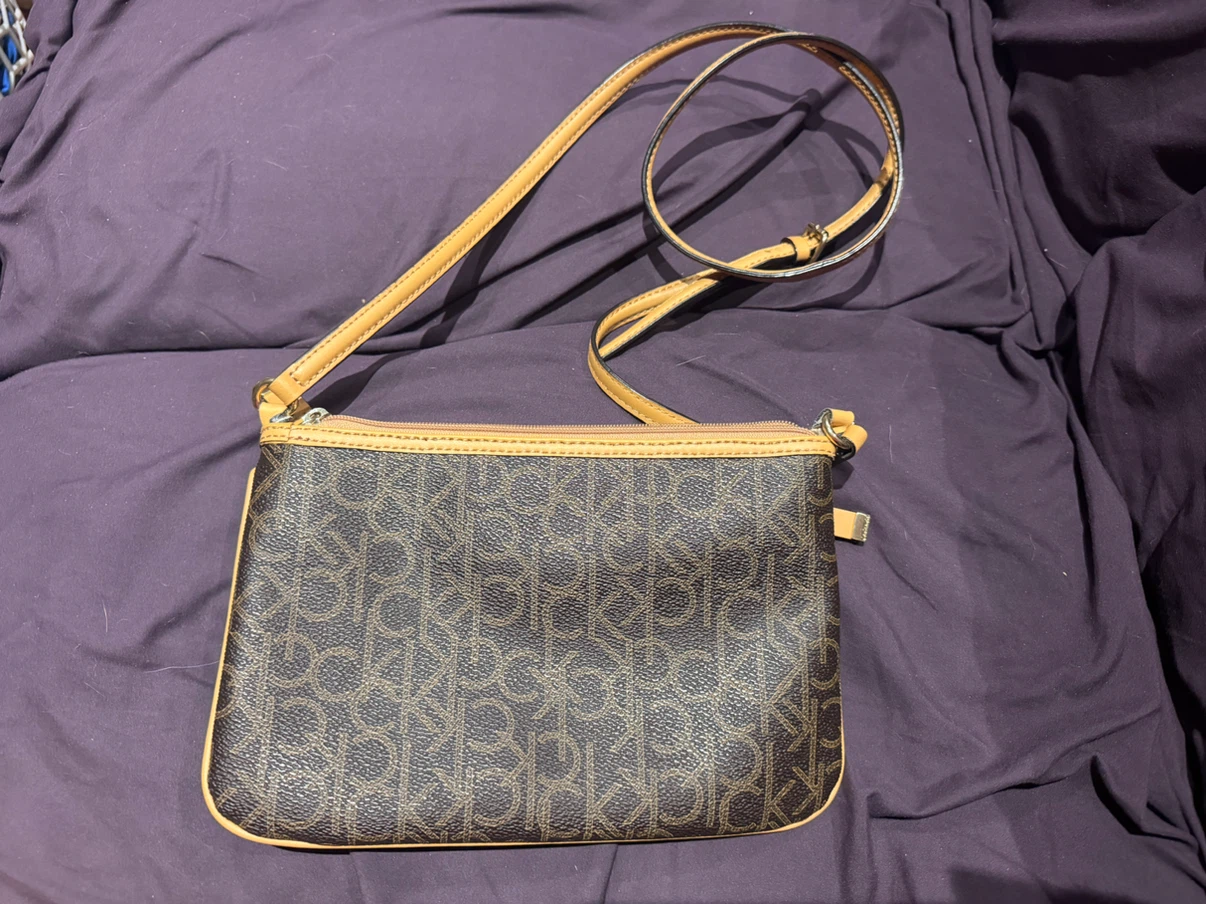 Calvin Klein Crossbody Bag - photo 2