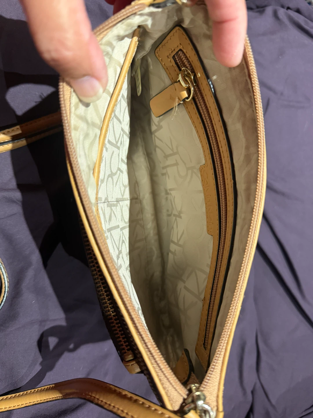 Calvin Klein Crossbody Bag - photo 4