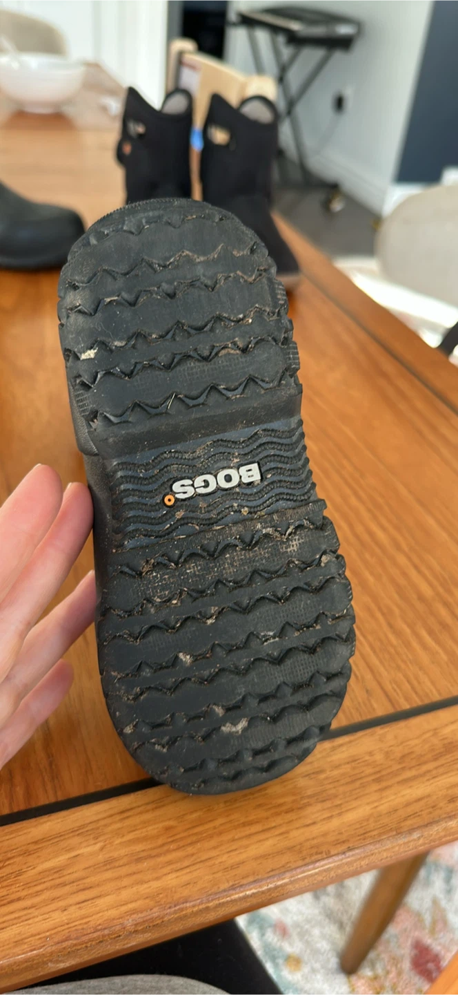 Black Bogs Boots size 11 little kids - photo 2