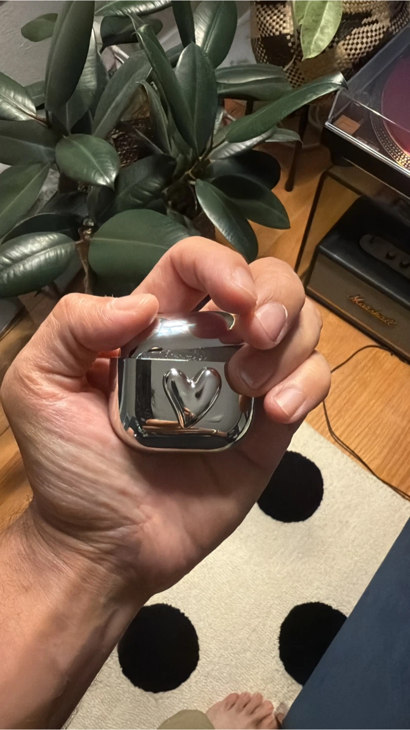 Silver Heart Case for AirPods