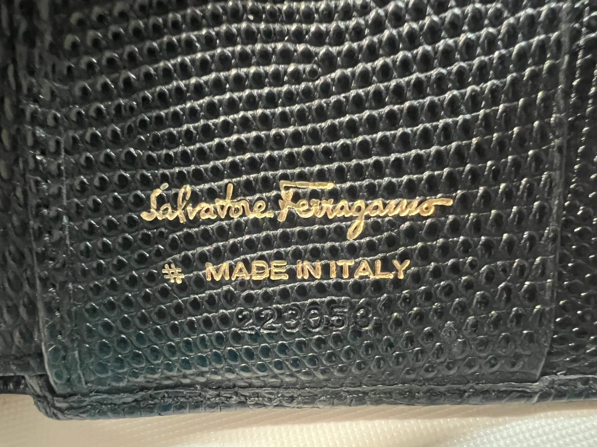 Salvatore Ferragamo Vara Bow Wallet - photo 4
