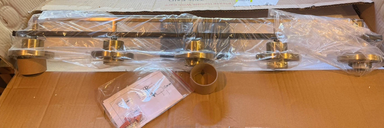 Brand New! 36inch 5-Light Bathroom Vanity Wall Light - photo 4