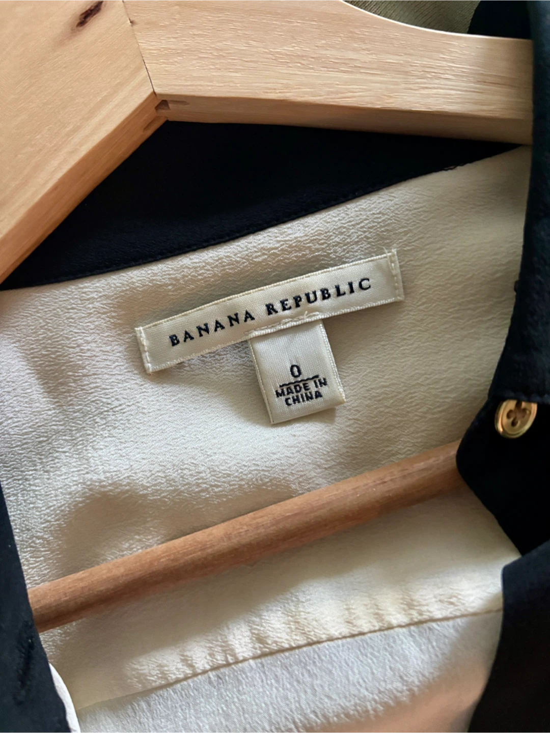 Banana Republic Silk Shirt - Size 0 - photo 3