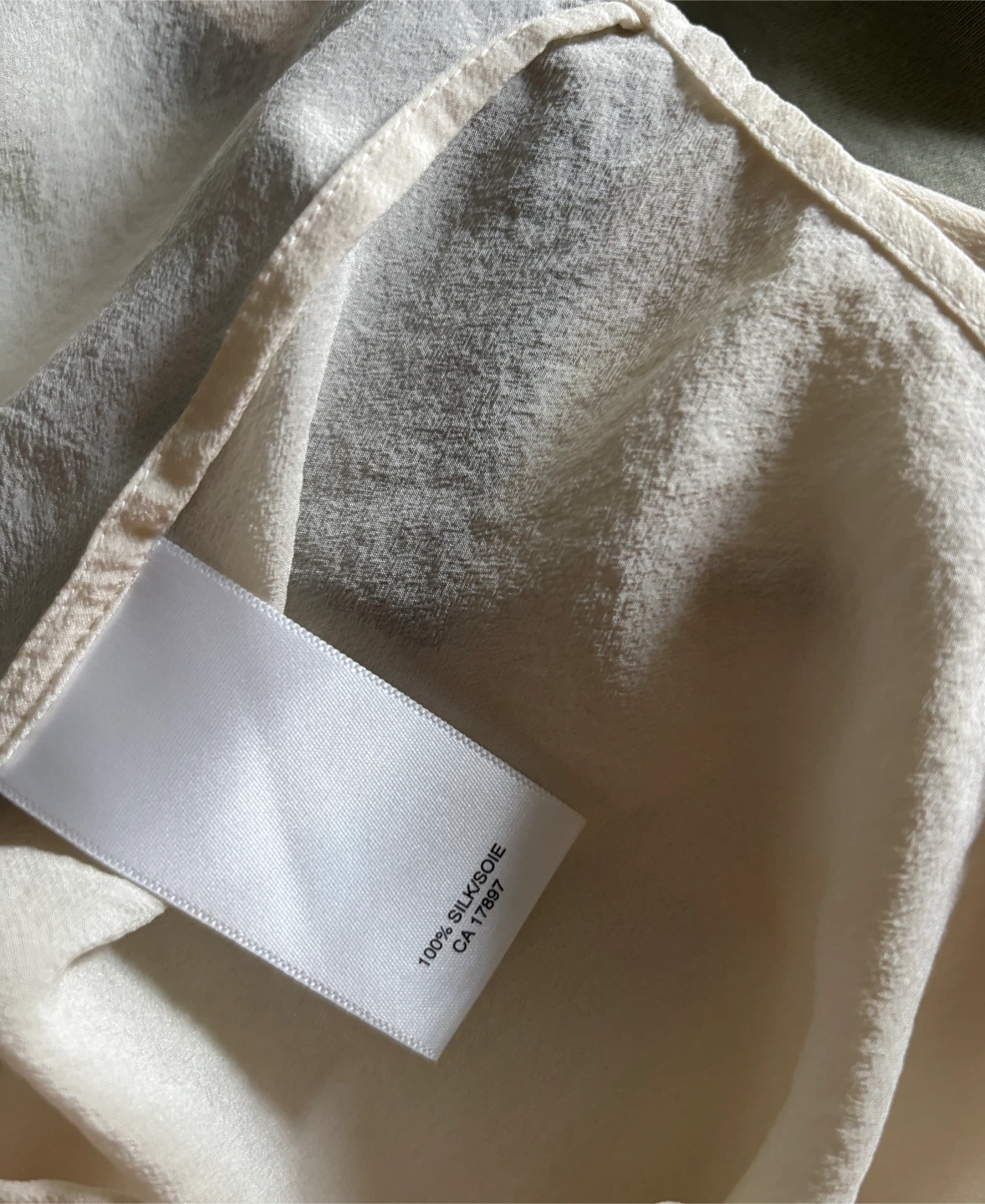 Banana Republic Silk Shirt - Size 0 - photo 4