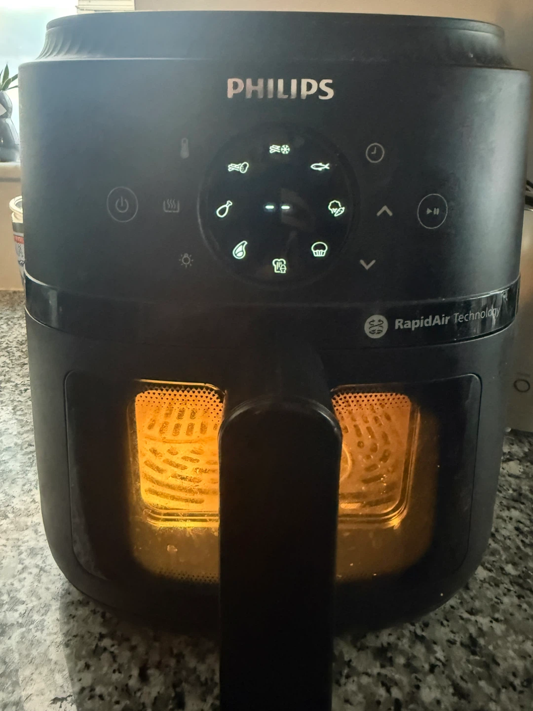 Philips RapidAir Air Fryer - photo 2