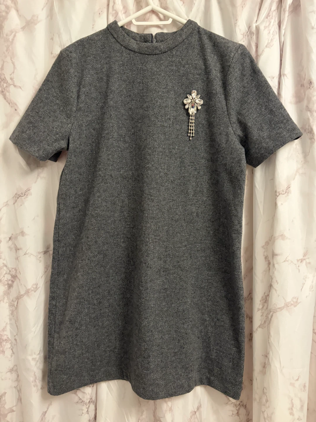 Zara Grey Crystal Brooch Dress - photo 3