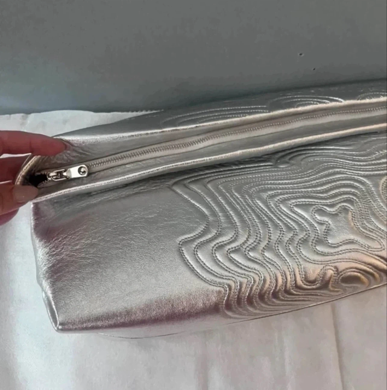 Silver textured clutch bag - photo 5