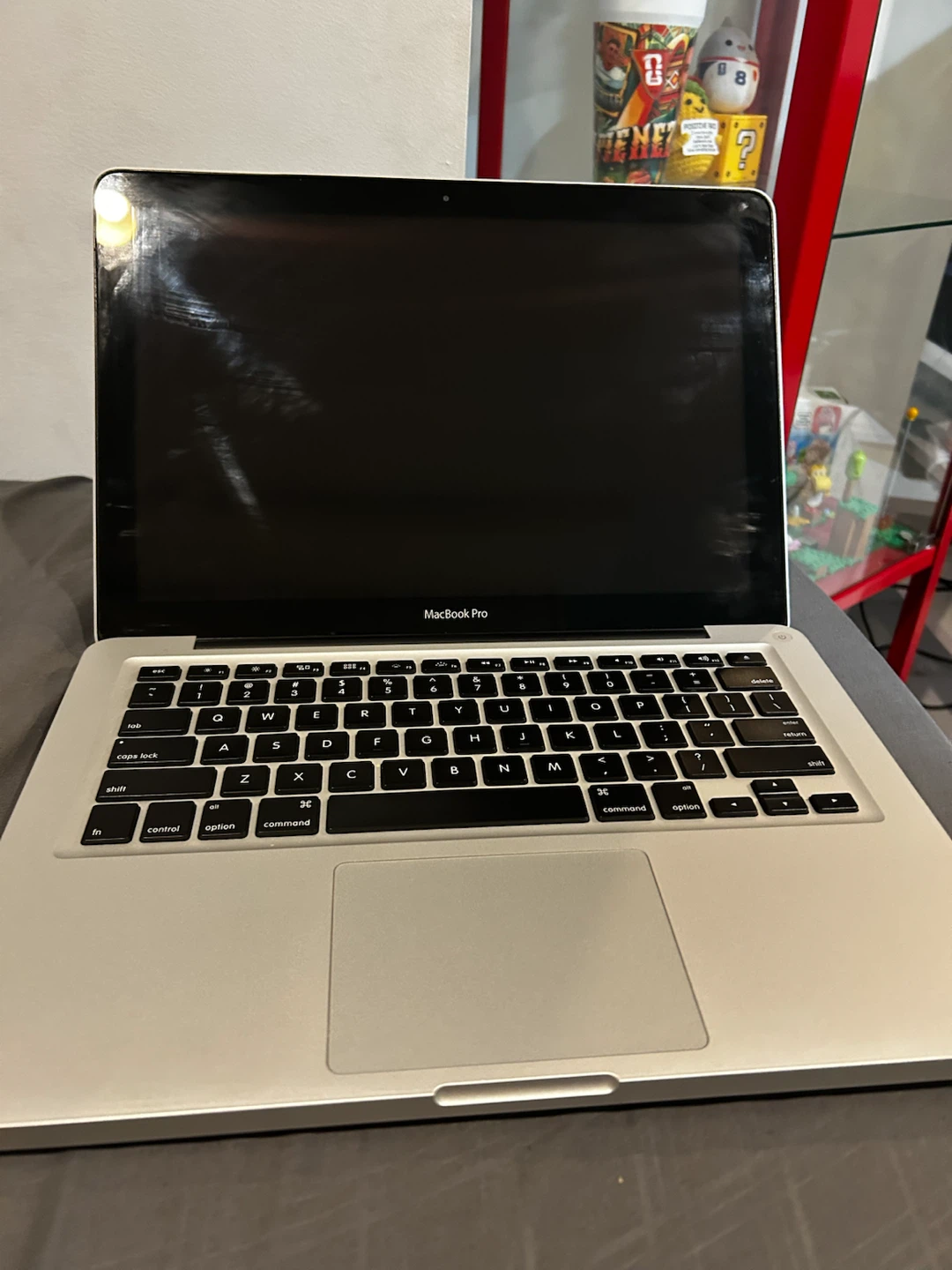 Apple MacBook Pro Laptop - photo 5