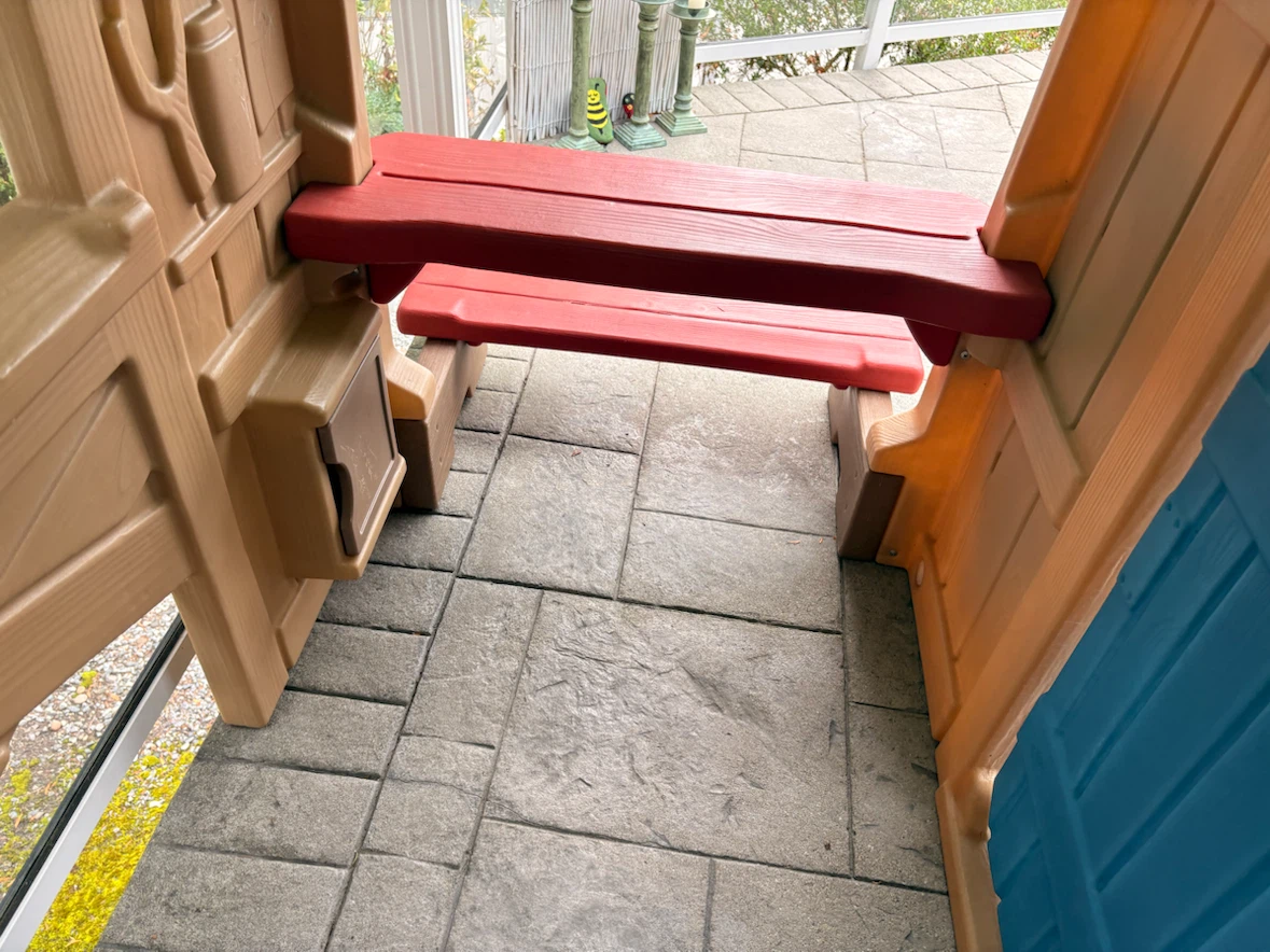 Step2 playhouse with attached bench - photo 5