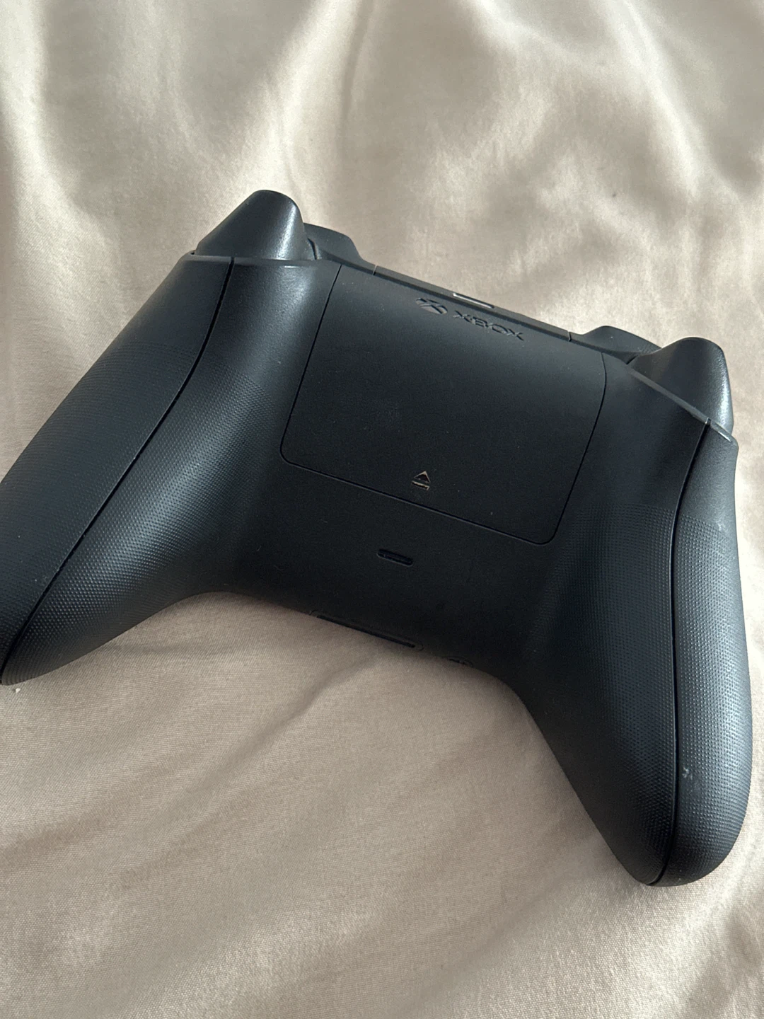 Black Xbox Wireless Controller - photo 2