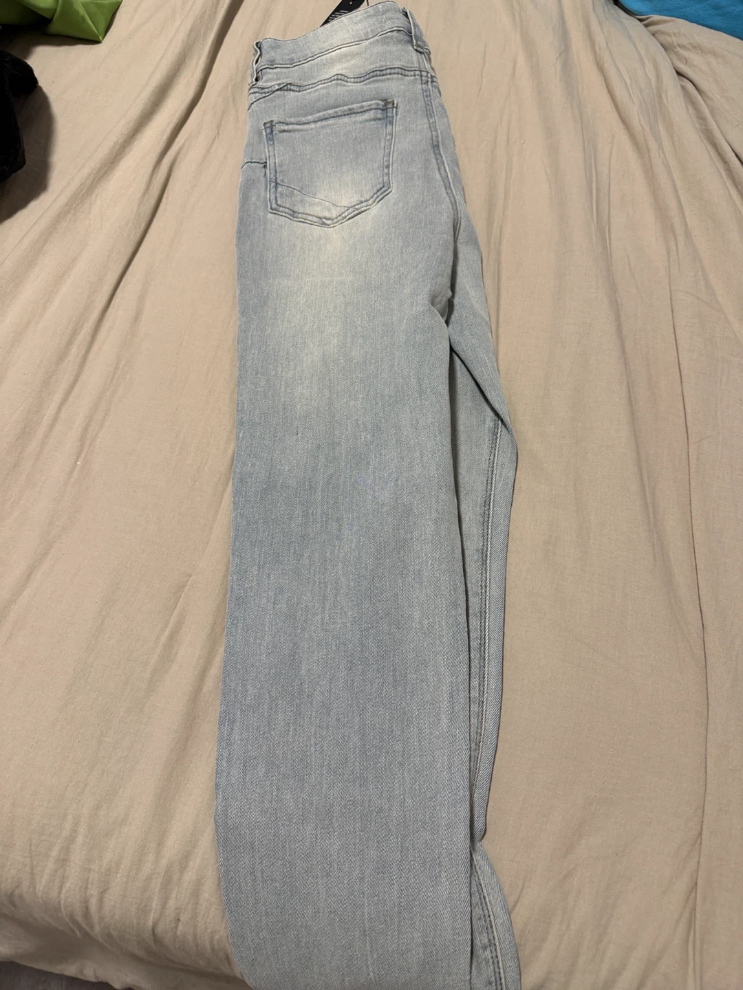 Fashion Nova Light Wash Jeans - photo 2