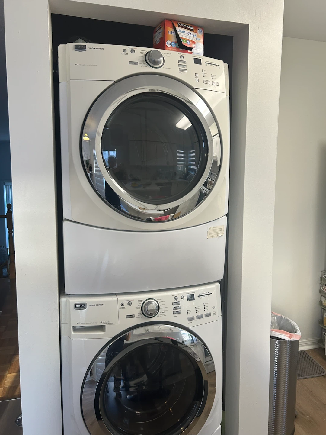 Maytag 4000 Series Stacked Washer and Dryer - photo 3