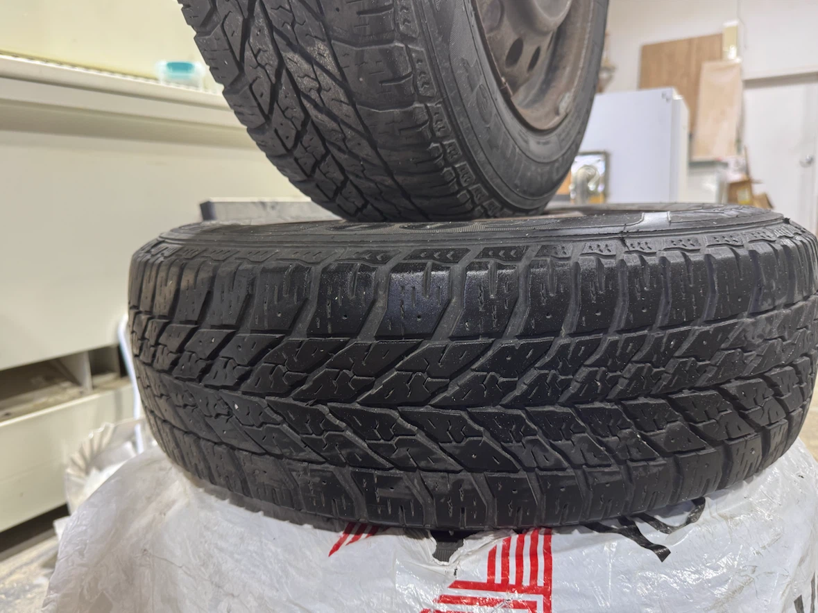 4 Goodyear Ultra Grip Tires 205/60R16 - photo 3