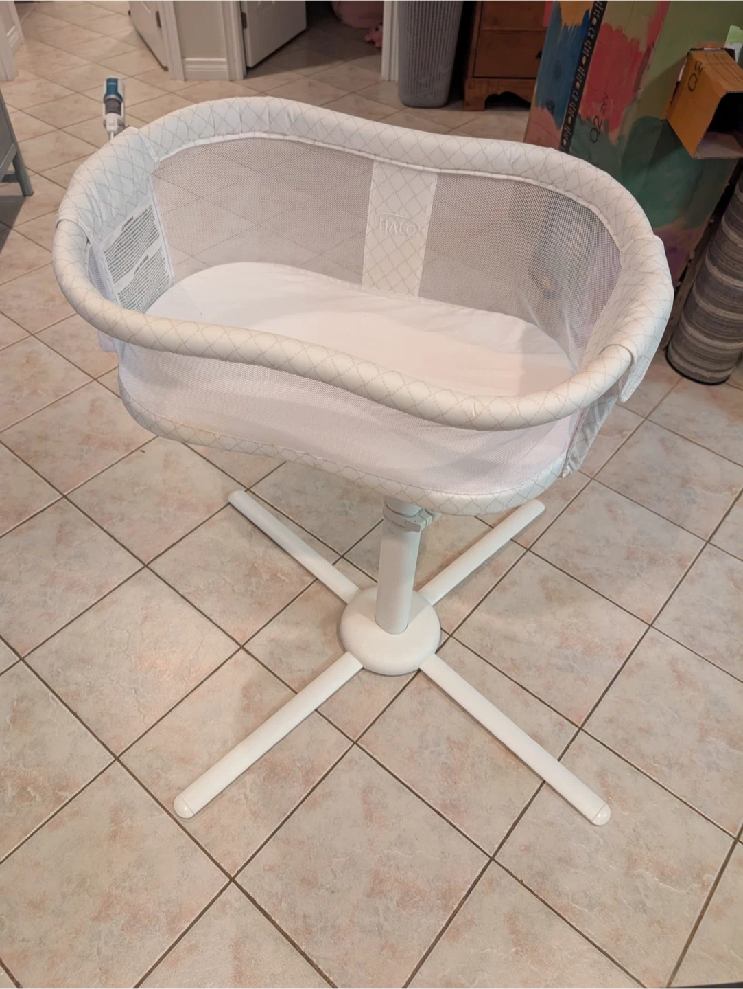 Halo Bassinest Swivel Sleeper - photo 4