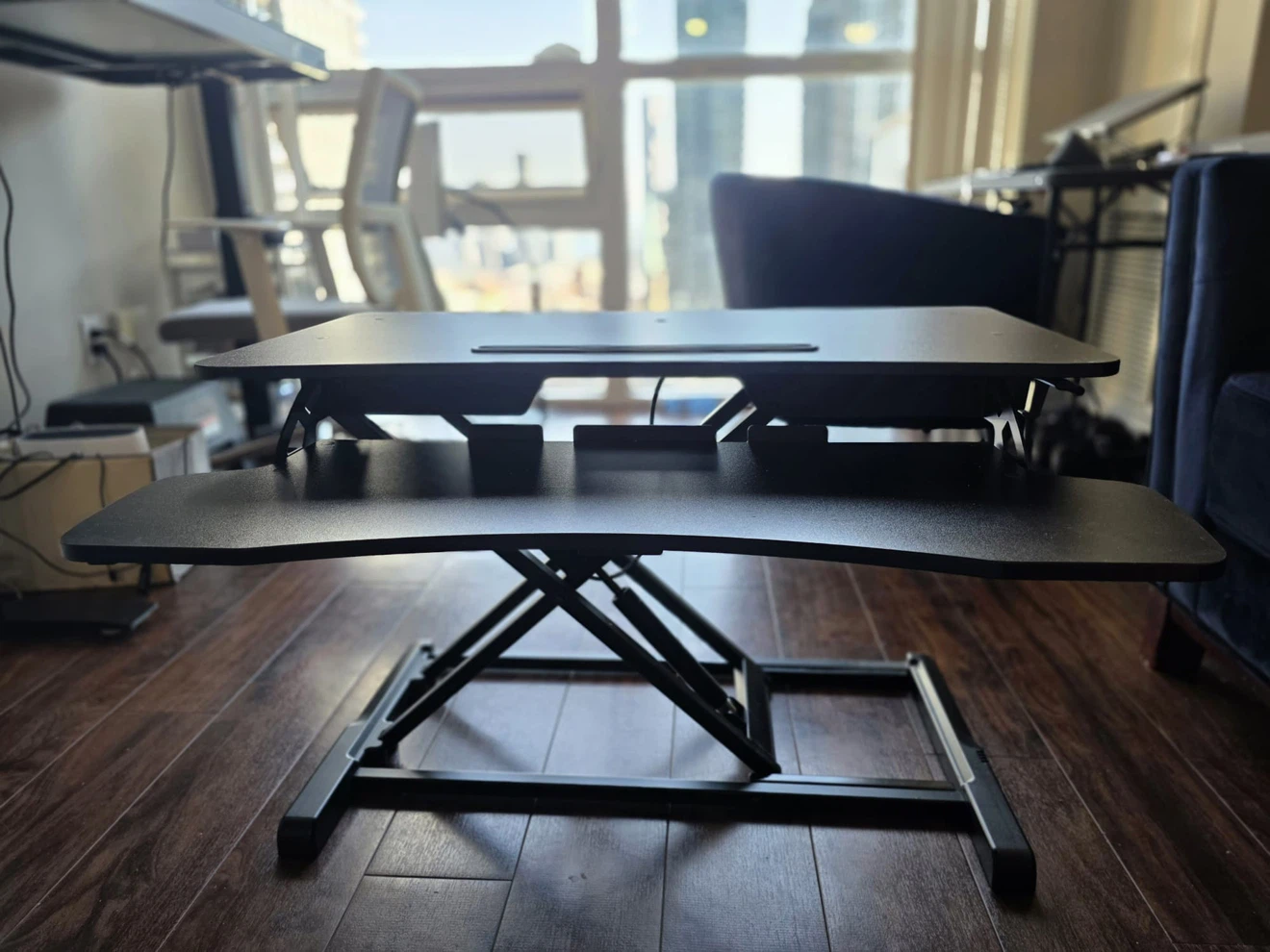Amer EZriser36 Height Adjustable Sit/Stand Desk Riser - photo 2