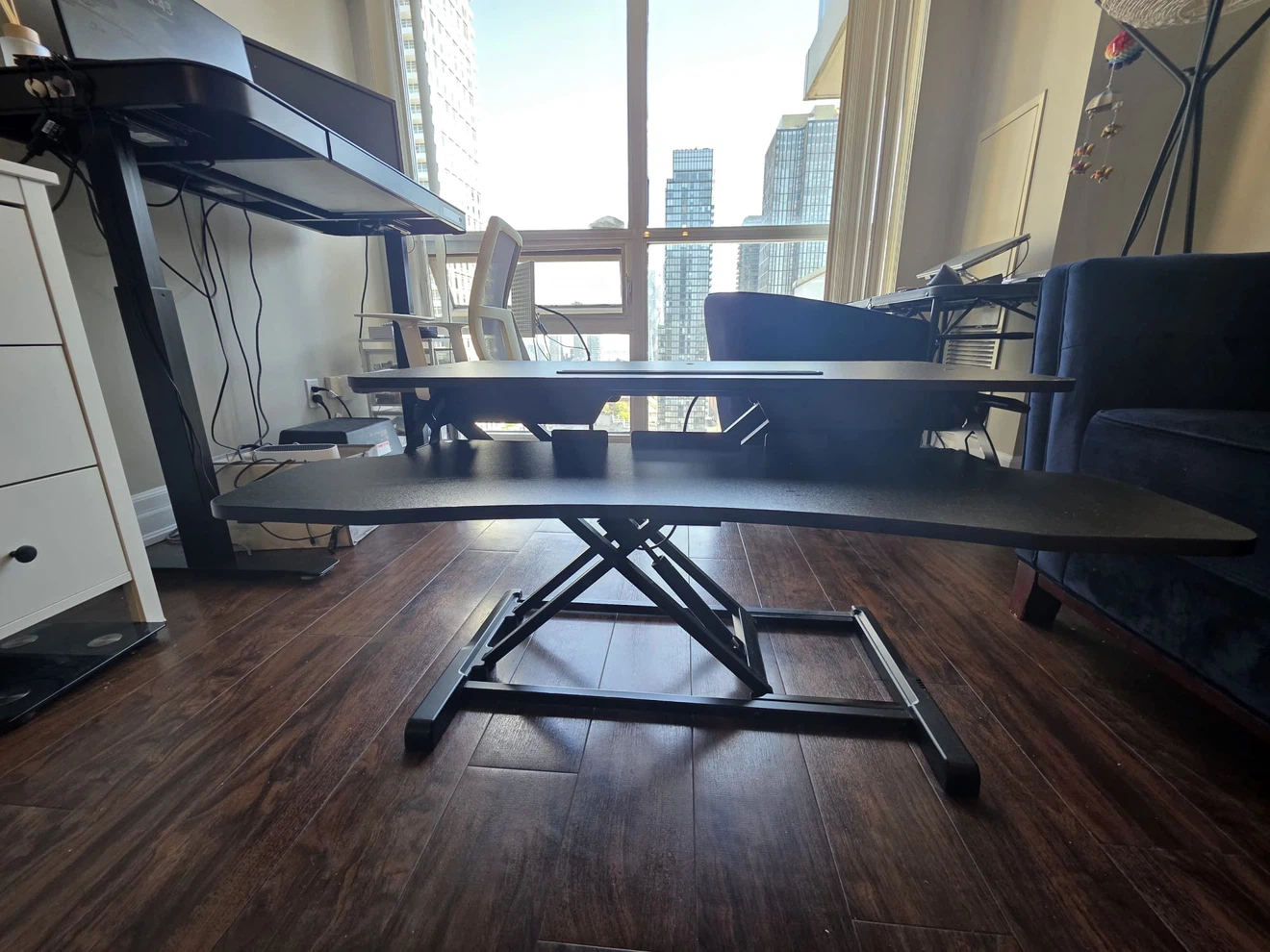 Amer EZriser36 Height Adjustable Sit/Stand Desk Riser - photo 3