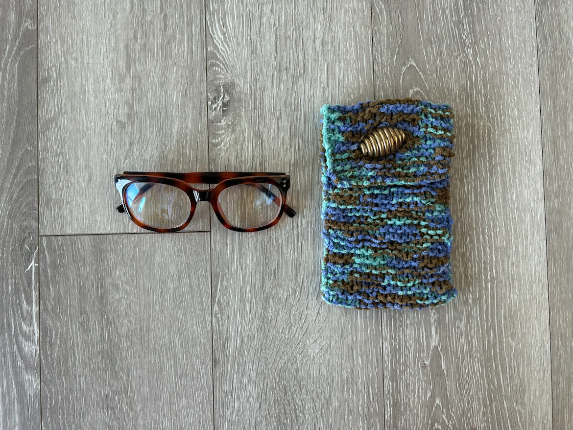 Reading Glasses with Crochet Case