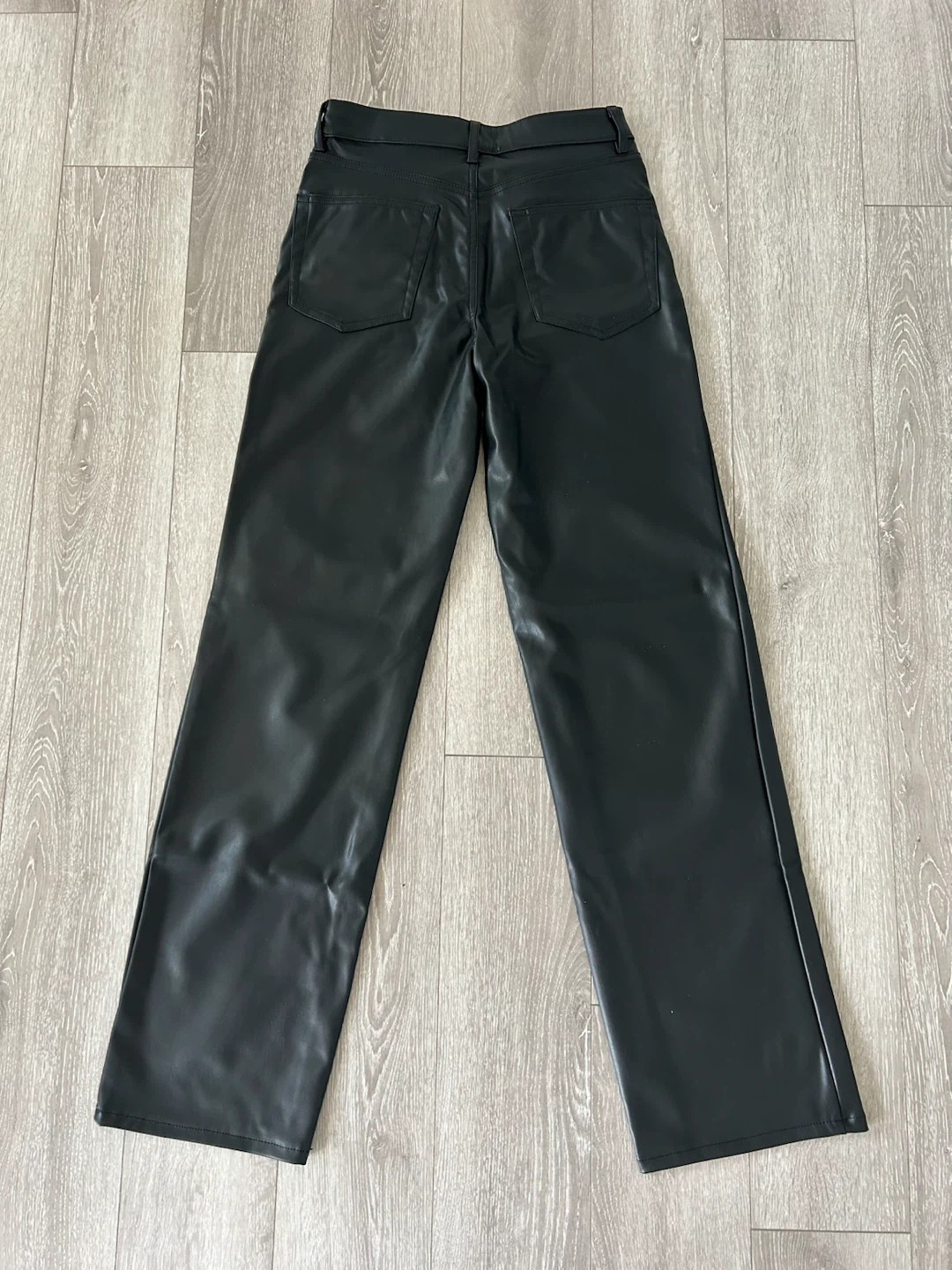H&M Divided Black Faux Leather Pants - photo 4