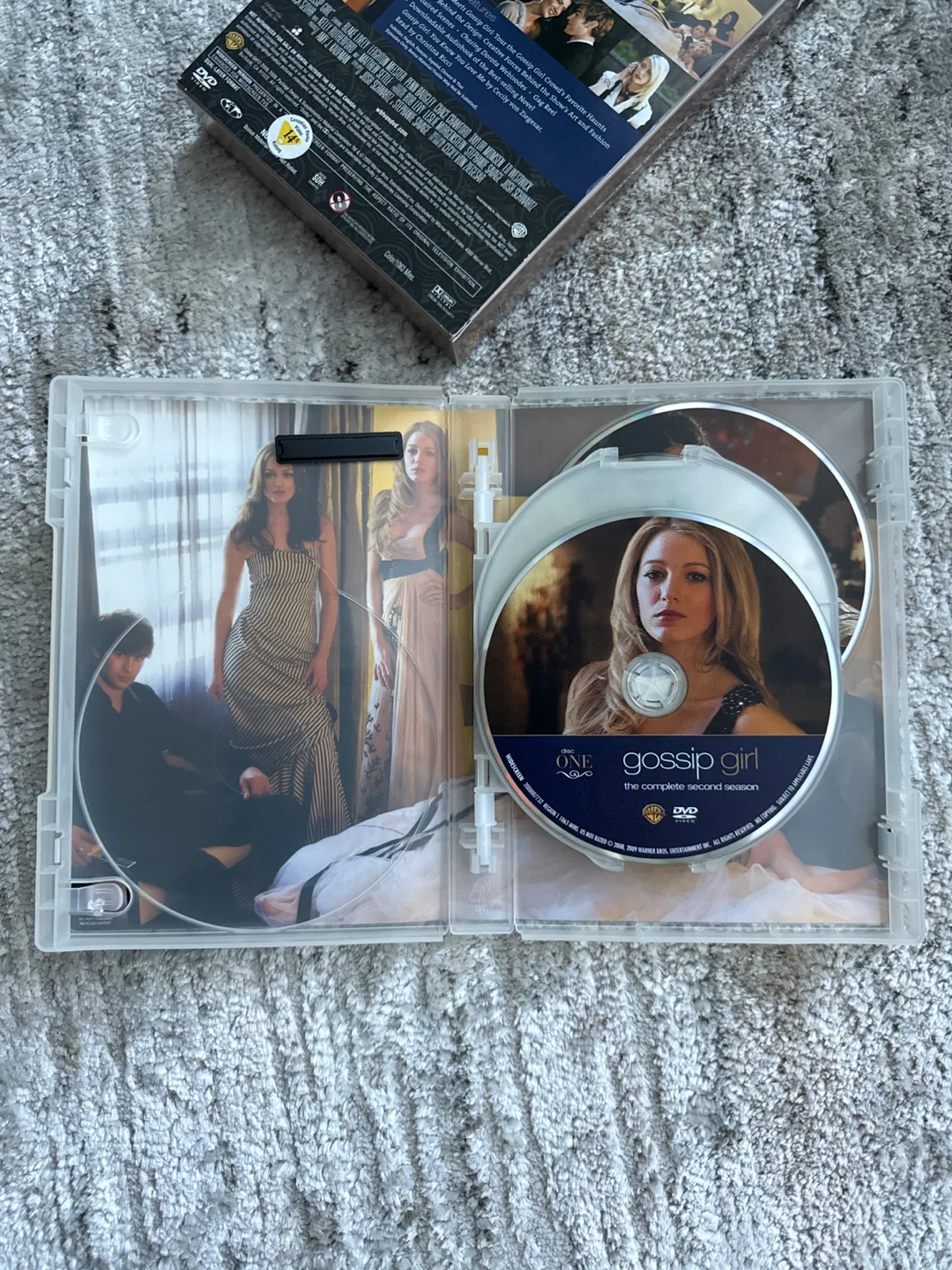 Gossip Girl The Complete Second Season DVD - photo 4