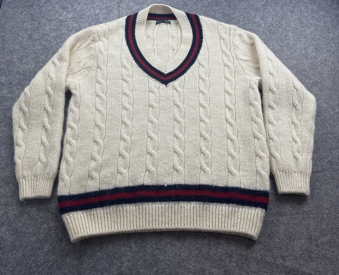 Brandy Melville V-Neck Cable Knit Sweater - photo 3