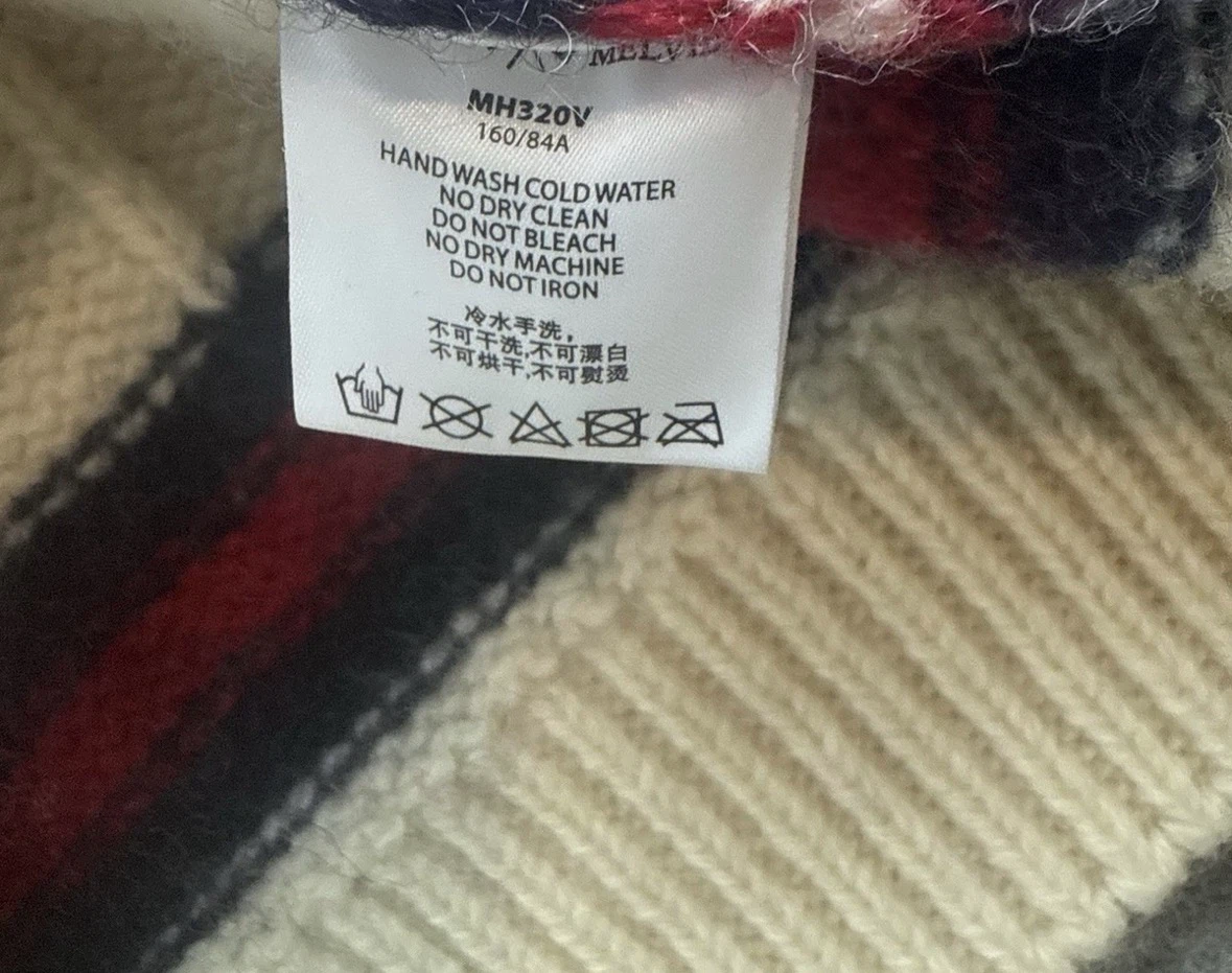 Brandy Melville V-Neck Cable Knit Sweater - photo 4