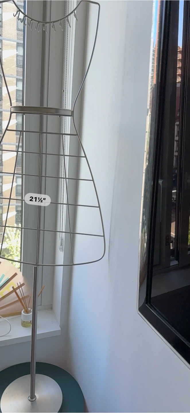 Metal Dress Form Jewelry Stand - photo 3