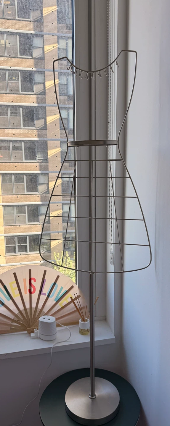 Metal Dress Form Jewelry Stand - photo 4