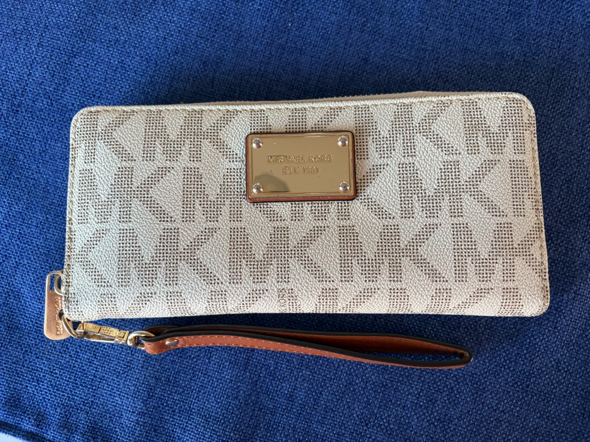 MICHAEL Michael Kors Jet Set Travel Continental Wristlet