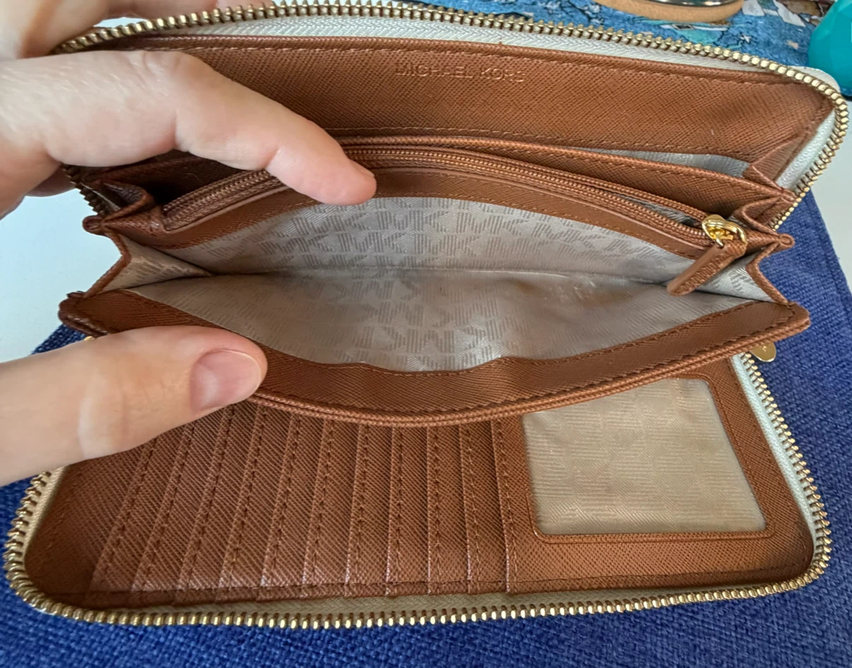 MICHAEL Michael Kors Jet Set Travel Continental Wristlet - photo 4