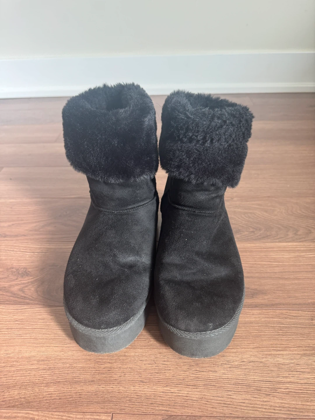 Black UGG-Style Ankle Boots – Size 10 - photo 2