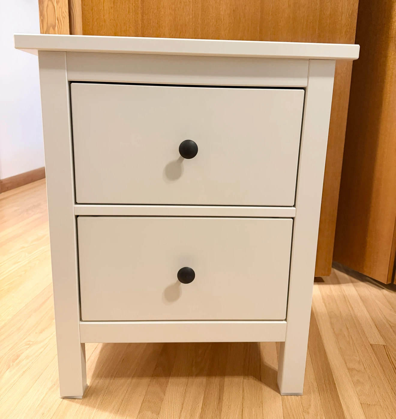 IKEA Hemnes 2-Drawer Nightstand