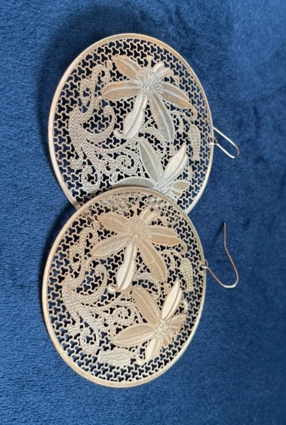 Gold Tone Floral Earrings FREE W/ OTHER ITEMS