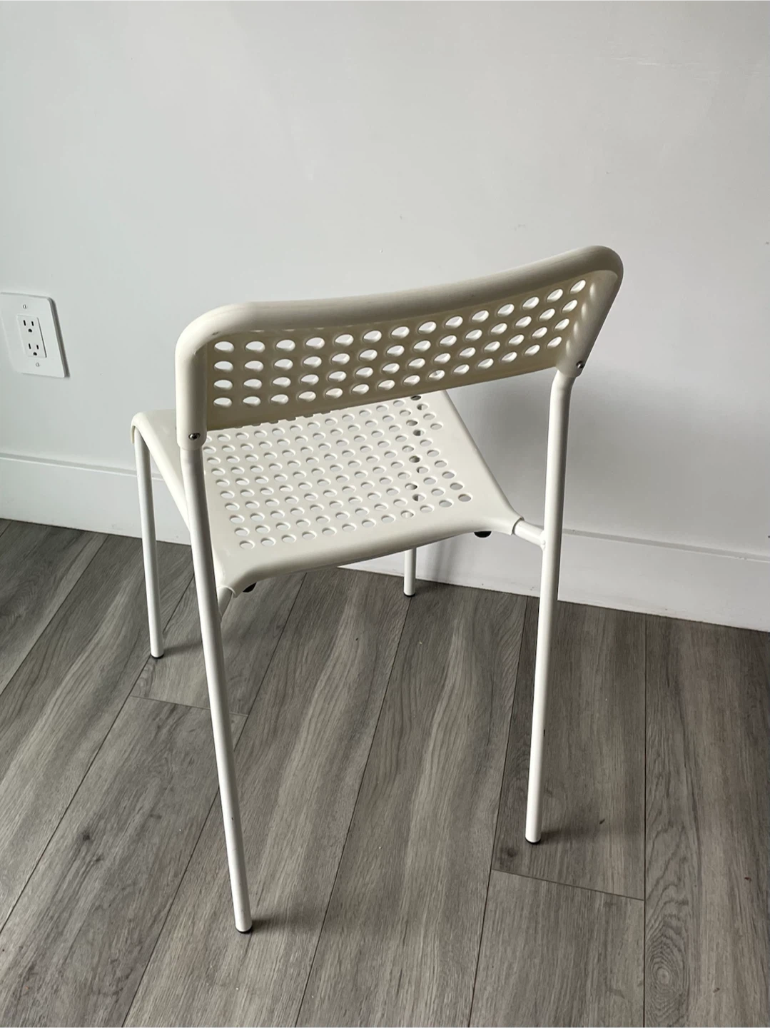 IKEA White Chair - photo 4