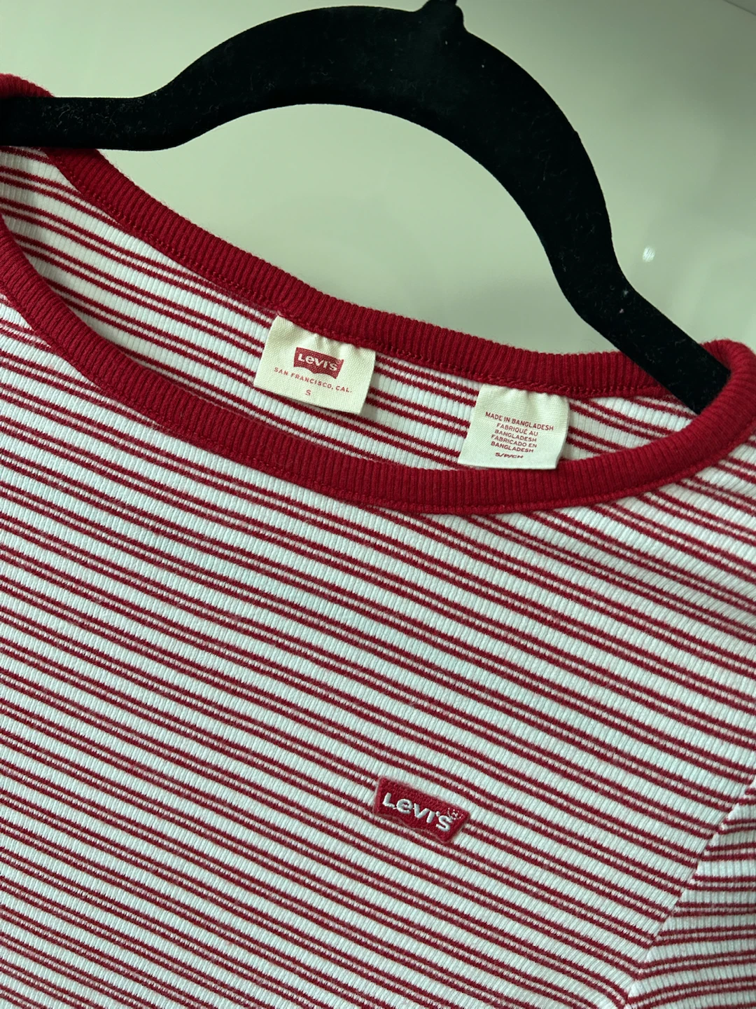 Levi's red and white striped t-shirt - photo 2