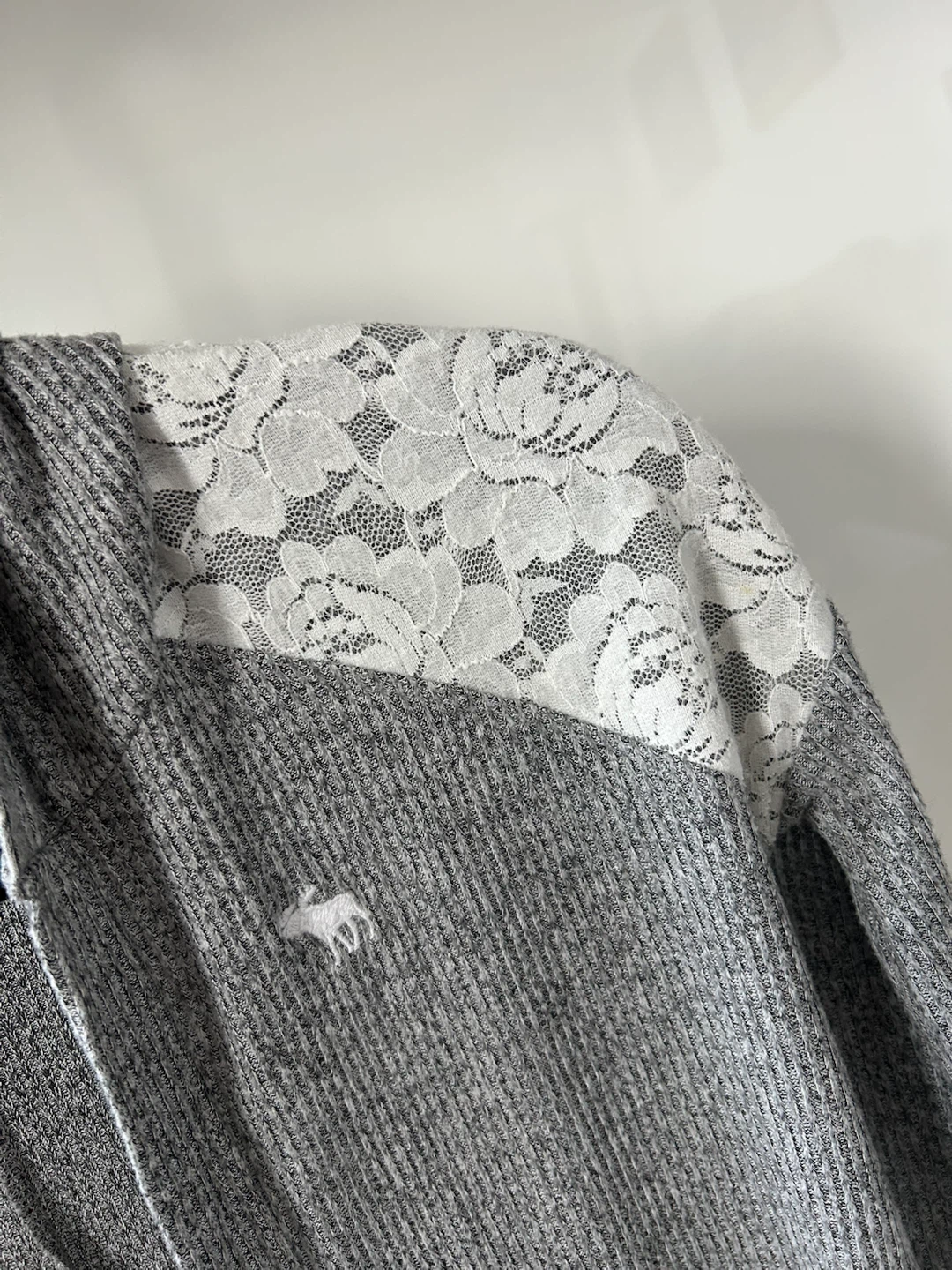 Abercrombie Kids Gray Lace Hooded Cardigan - photo 3